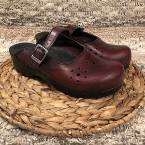 Dansko Burgundy Leather Merrie Clogs